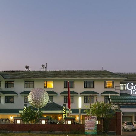 Golf View Hotels & Suites Nedumbassery Bagian luar foto