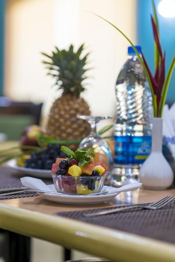 Golf View Hotels & Suites Nedumbassery Bagian luar foto