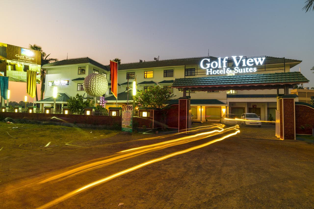 Golf View Hotels & Suites Nedumbassery Bagian luar foto