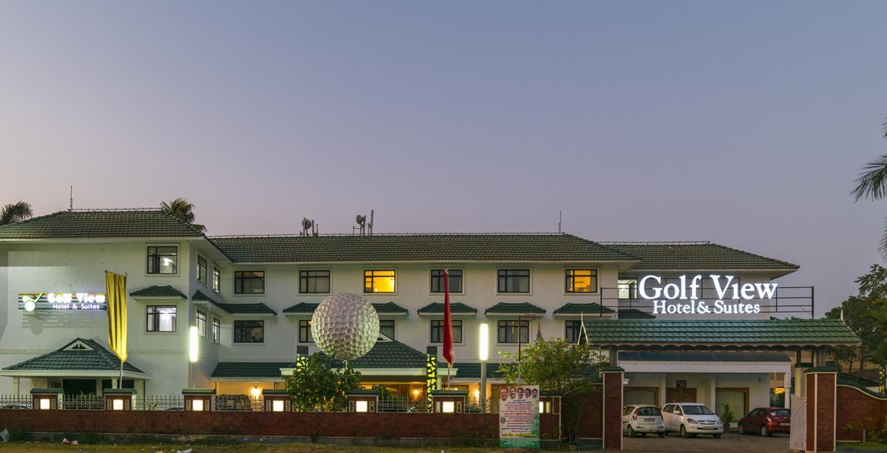 Golf View Hotels & Suites Nedumbassery Bagian luar foto